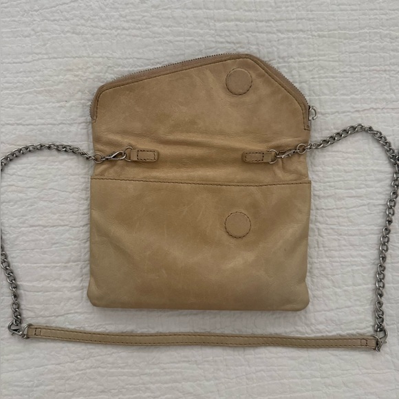 HOBO Darcy Convertable Crossbody - Picture 6 of 6